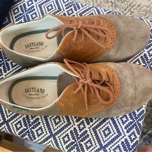 Women’s Eastland Sadie Oxford shoe - size 10